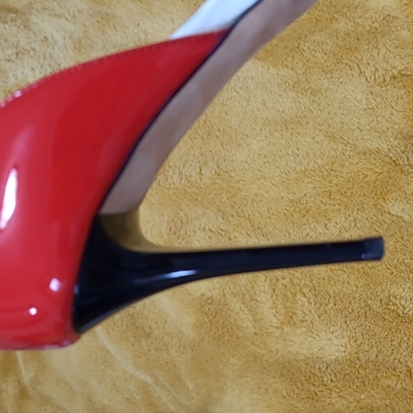 Like new Jimmy Choo Stilletos - Picture 6 of 6